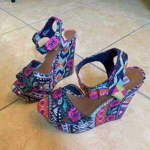 Steve Madden Winonna Wedge Sandals